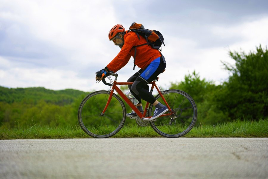 1772338525_electric bike adventure across Vietnam.jpg